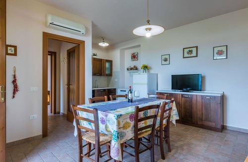Castellina Marittima Apartment | Nice apartment for 7 guests with A/C, WIFI, pool, TV, patio, pets allowed and panoramic view