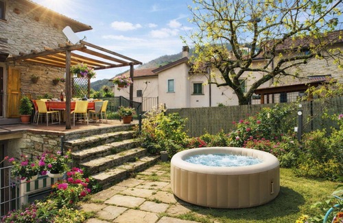 Palazzuolo sul Senio Apartment | Nice apartment for 8 guests with WIFI, hot tub, TV, patio and pets allowed