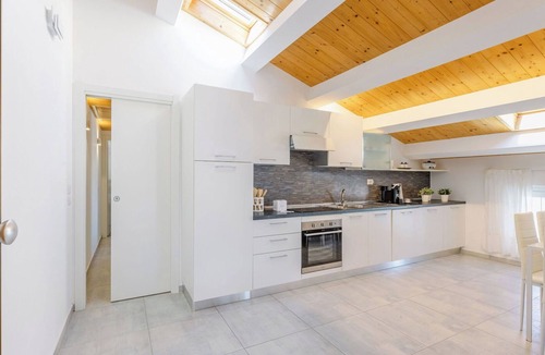 Porto Potenza Picena Apartment | Nice apartment with WIFI, A/C, TV, balcony and panoramic view, close to Porto Recanati