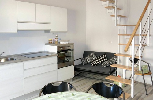 Cologna Spiaggia Villa | Nice apartment in villa with WIFI, A/C, hot tub, pool, TV, patio, pets allowed and panoramic view