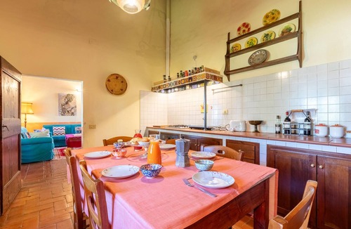 Castiglione del Lago Apartment | Nice apartment in Castiglione del Lago