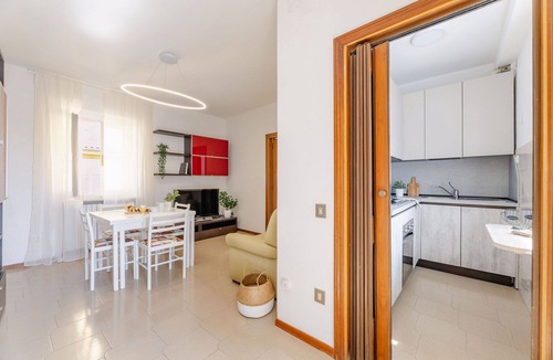 Loreto Apartment | Nice apartment for 4 guests with WIFI, A/C, TV, terrace and panoramic view, close to Porto Recan.