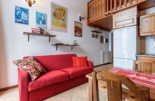Alpe Ciamporino Apartment | Nice apartment for 4 guests with WIFI, TV and balcony