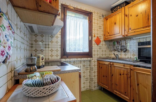 La Salle Apartment | Nice apartment for 4 people with WIFI, TV, balcony and pets allowed