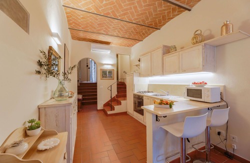 Cortona Apartment | Nice apartment for 4 people with A/C, WIFI, TV and pets allowed