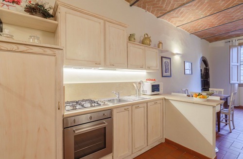 Cortona Apartment | Nice apartment for 4 people with A/C, WIFI, TV and pets allowed
