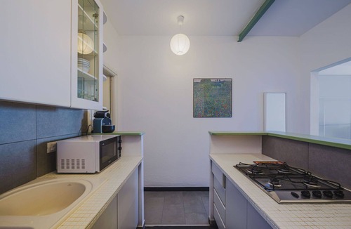 Zoagli Apartment | Nice apartment for 4 people with TV, patio and pets allowed