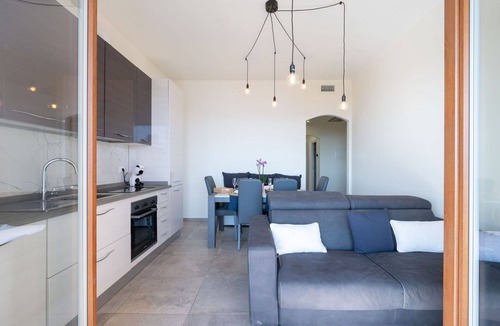 Varazze Apartment | Nice apartment for 6 people with hot tub, A/C, WIFI, TV, terrace and pets allowed