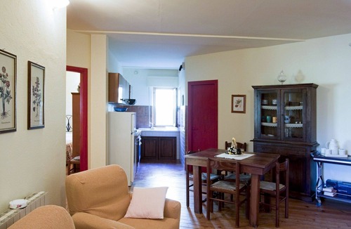 Paciano Apartment | Nice apartment for 7 guests with pool, WIFI, TV, patio and pets allowed