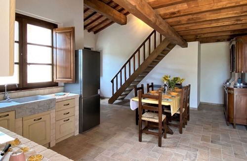 Guardistallo Apartment | Nice apartment for 4 guests with A/C, WIFI, pool, patio, pets allowed and panoramic view