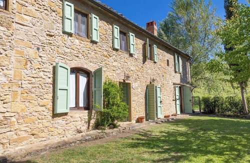 Montescudaio Apartment | Nice apartment for 5 people with WIFI, patio and pets allowed