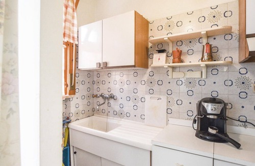Follonica Apartment | Nice apartment in Follonica with WiFi