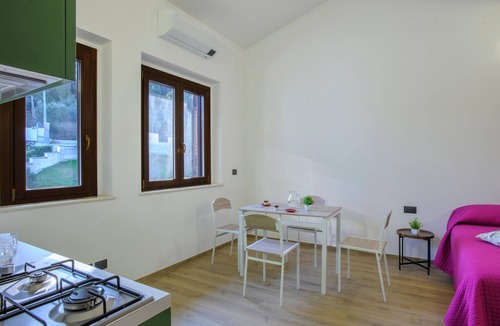 Moscufo Apartment | Nice apartment in Moscufo with WiFi