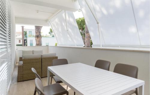 Pineto Apartment | Nice Apartment In Pineto With Swimming Pool