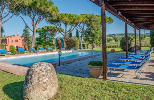 Roccastrada Apartment | Nice apartment in Roccastrada with swimming pool