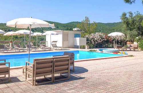 Chiesiola Apartment | Nice apartment in Vieste with WiFi