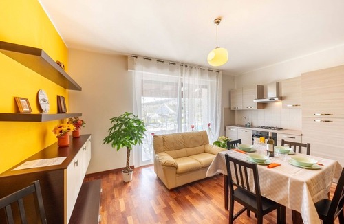 Citta Sant'Angelo Villa | Nice apartment in villa with WIFI, hot tub, A/C, pool, TV, patio, pets allowed and panoramic view