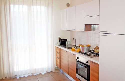 Alba Adriatica Apartment | Nice apartment for 3 people with A/C, pool, WIFI, TV, balcony and pets allowed