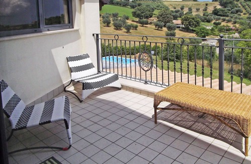 Tortoreto Apartment | Nice apartment with hot tub, WIFI, private pool, TV, terrace, pets allowed and parking