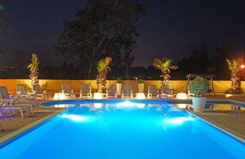 Tortoreto Lido Apartment | Nice apartment for 6 people with A/C, WIFI, pool, TV, terrace and pets allowed