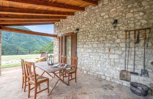 Apecchio House | Nice home in Apecchio (PU)