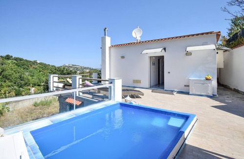 Casamicciola Terme House | Nice home in Casamicciola Terme with sauna