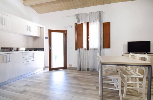 Torino di Sangro House | Nice home in Torino di Sangro with WiFi