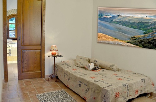 Montecatini Val di Cecina House | Nice apartment of 65 square meters a typical Tuscan farm building, nice finish.