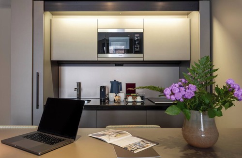 San Babila Hotel | NJ Hotels San Pietro All'Orto 6 Milano
