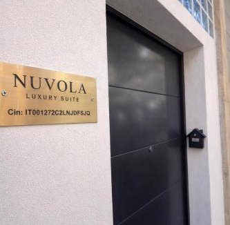 Aurora Apartment | Nuvola Luxury suite con Idromassaggio Privato & Relax romantico