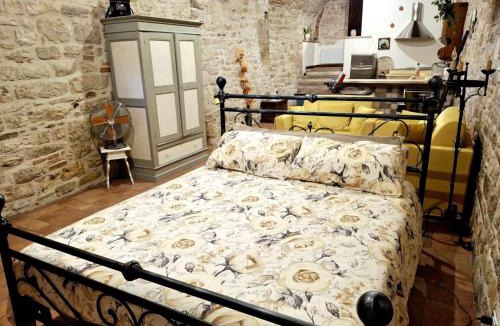 Gubbio House | O rosa bella Appartamento via savelli della porta 24