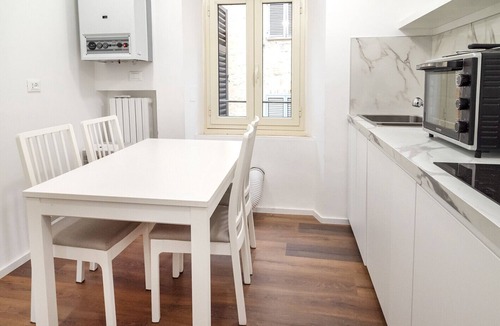Osimo Apartment | O01 - Osimo, renovated three-room apartment in the historic center