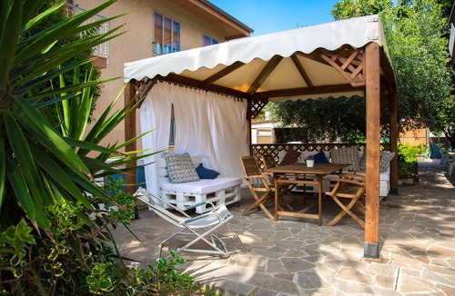 Marotta Apartment | oasis of relaxation not far from the sea, parking in the inner courtyard.