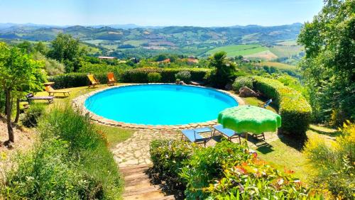 Penna San Giovanni Villa | Old House
