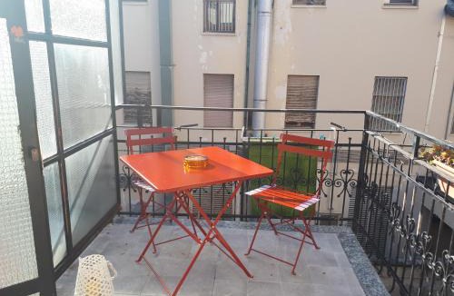 Stadera Apartment | Old Milan Style House