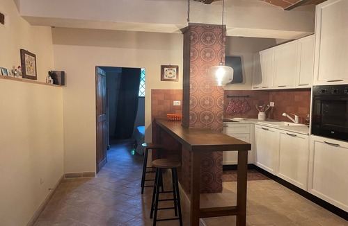 Castiglione del Lago Apartment | Olivemill Apt Private Jacuzzi Outside, Castiglione del Lago, Italy