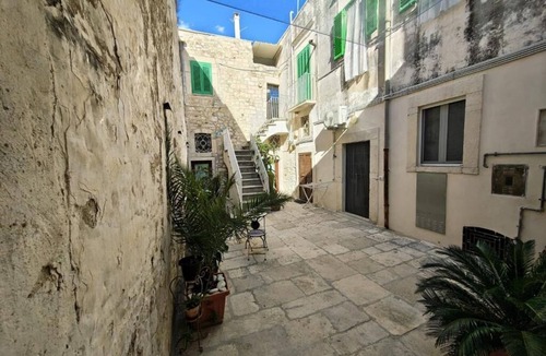 Giovinazzo Apartment | One Bedroom Apartment