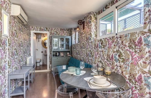 Universita Apartment | One Bedroom Apartment