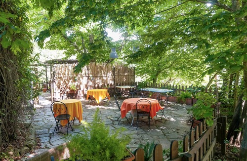 San Donato in Fronzano Apartment | Orcio – Romantic studio with private terrace near the pool