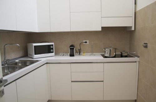Rione III Colonna Apartment | Oriana Homèl Roma