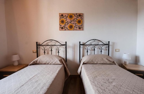Camini Apartment | Ospitalità diffusa Jungi Mundu - Casa Accoglienza