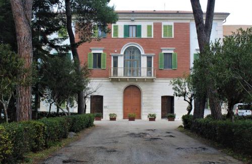 Giulianova Bed & Breakfast | Ostello e Camere Private Prima Luce Foresteria