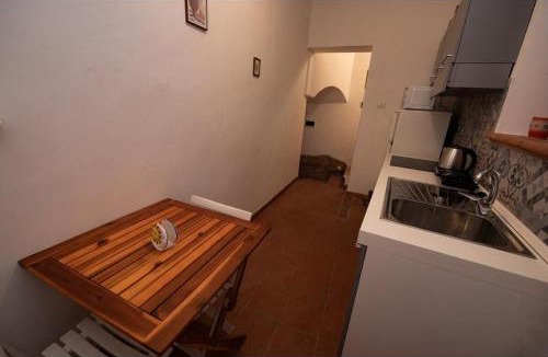 Old Town Apartment | Outlander Place