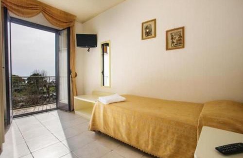 Scalea Bed & Breakfast | Oz Coastal House