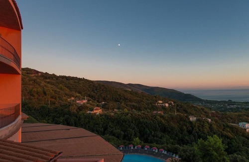 Palinuro Apartment | P.R. Club - Three-Room Apartment Enea 12 with Sea View, Private Terrace and Air Conditioning