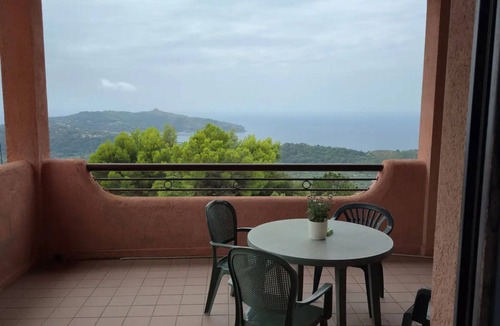 Palinuro Apartment | P.R. Club - Three-Room Enea 22 with Sea View, Private Terrace, and Air Conditioning