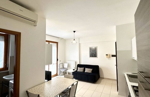 Porto Recanati Apartment | P028 - Porto Recanati, comfortable two-room apartment a few minutes from the bea