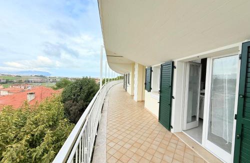 Porto Recanati Apartment | P076 - Porto Recanati, comodo trilocale con terrazzo e lavatrice
