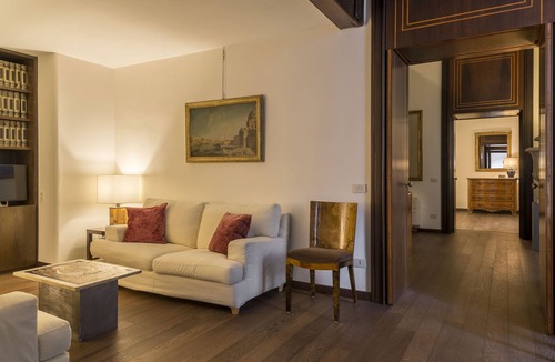 Rome City Centre Apartment | Palazzo Berardi: Renaissance Downtown Luxury Villa