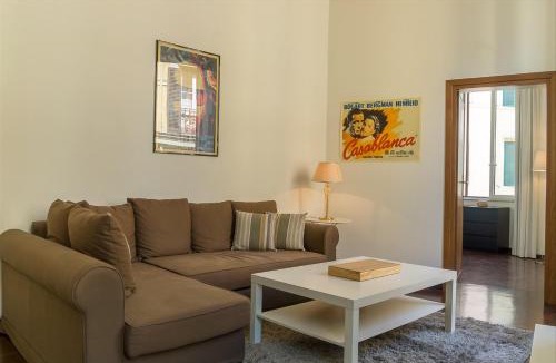 Rione IV Campo Marzio Apartment | Palazzo Borghese Lovely Flat